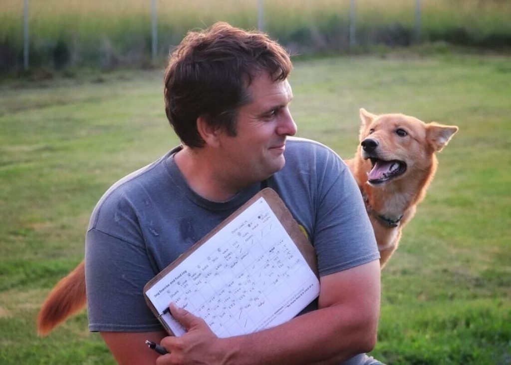 Professional supervision for dogs during boarding vacation.